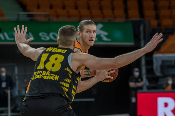 见度的同时 见度的同时